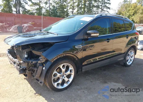 2013 Ford Escape Titanium z USA, uszkodzony, nr VIN 1FMCU0J99DUB14720